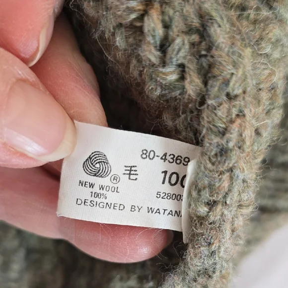 Chunky 100% Wool Cable Knit Sweater | Moss Green | L - Picture 3 of 6